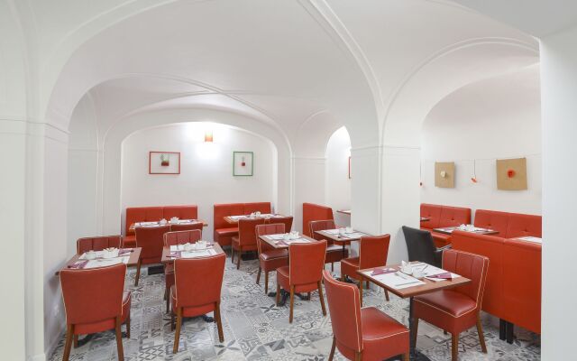 Hotel Garden Court