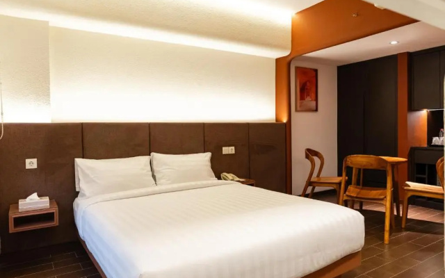 Omar Hotel Tangerang