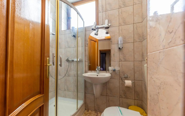Amphitryon Hotel