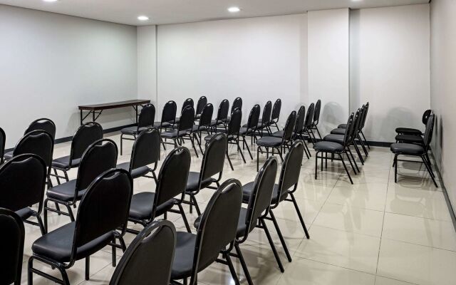 Golden Tower Express Franca by Fênix Hotéis