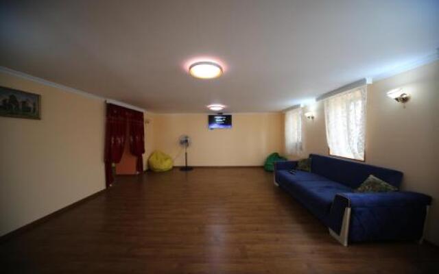 Hostel "Georgianize Yourself"