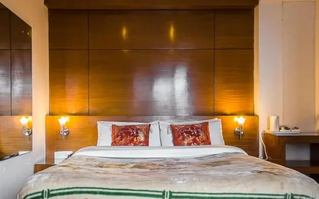 Tripvillas @ Shangrila Regency