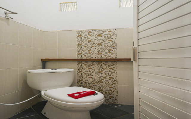 RedDoorz Syariah @ Tatasurya Guesthouse Malang