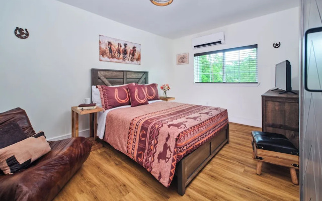 Saddleview Bed & Breakfast