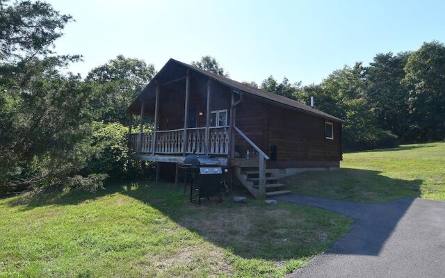 Whispering Hills - Couples Getaway