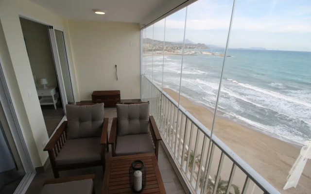 Sea front - Stunning views