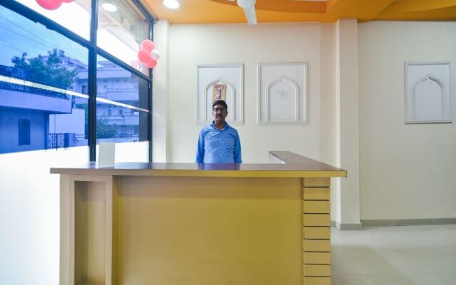 OYO 46081 Hotel Parinay Inn