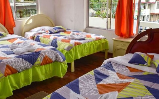 Hostal Santa Cruz Backpackers