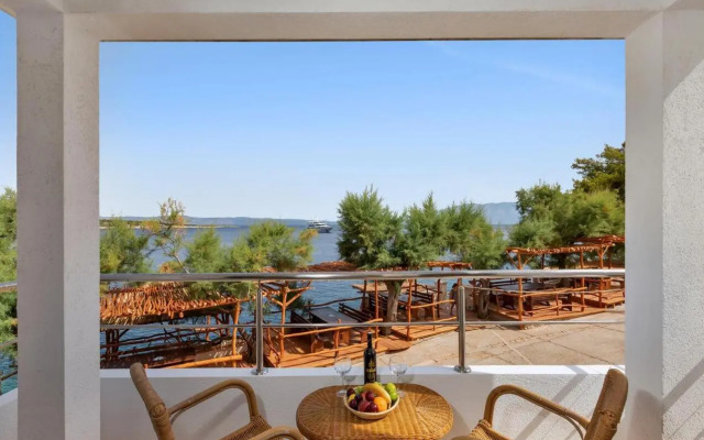Rooms by the sea Cove Pokrivenik, Hvar - 2069