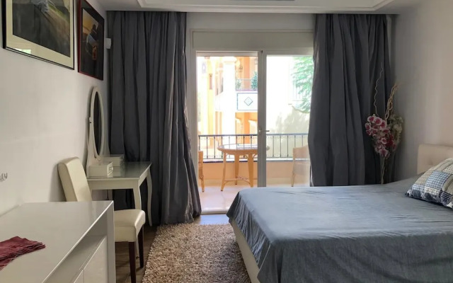 Room "golden Mile Marbella"