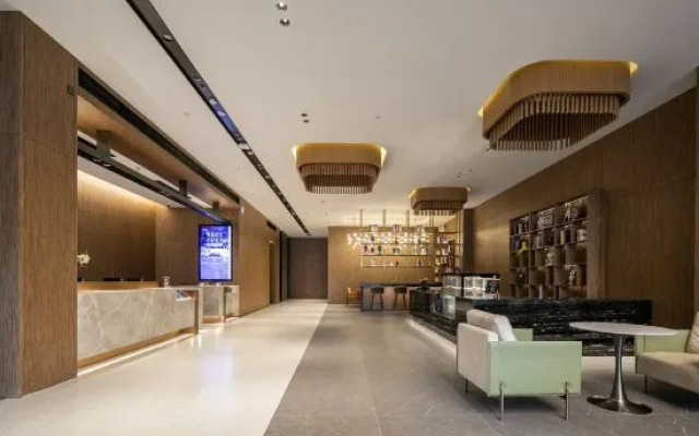 Anqing High-speed Railway Station Huamao 1958 Royalton Hotel