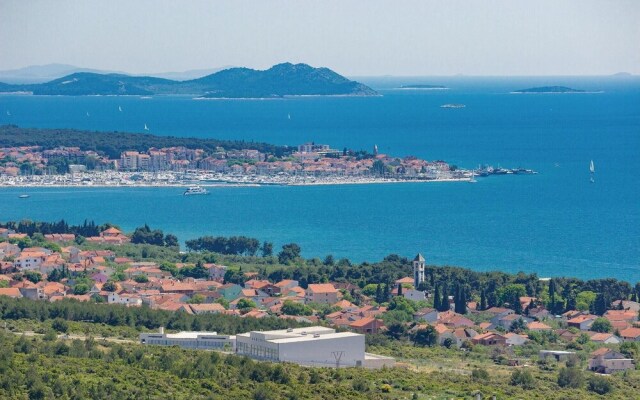 Awesome Apartment in Turanj With Wifi and 2 Bedrooms