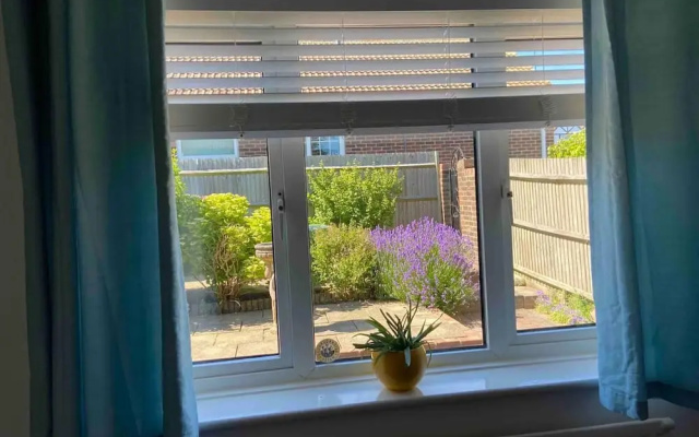 2 Bed Retreat With Amazing Sea Views in Brighton