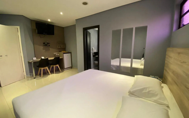 Styllus Motel - Adults Only