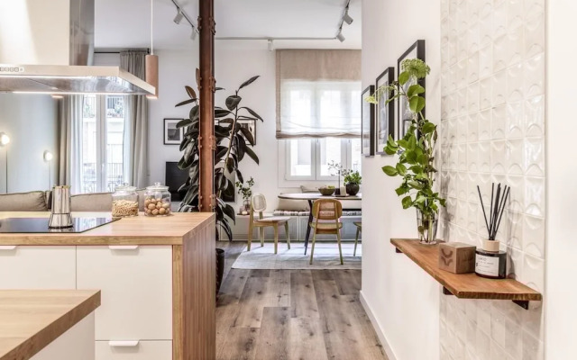 Casaluce - 2 Bedrooms in Trafalgar