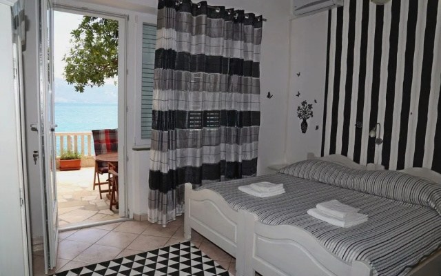 Apartments Nikolina Lumbarda