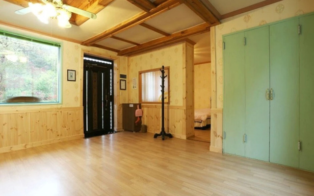 Cheongsong Songwol Pension