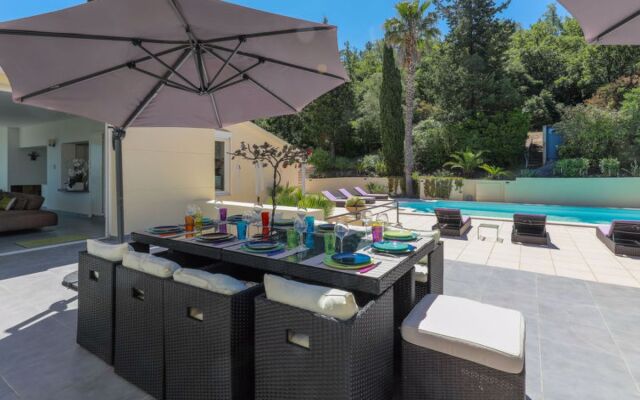 Holiday Home Villa Les Toscanes