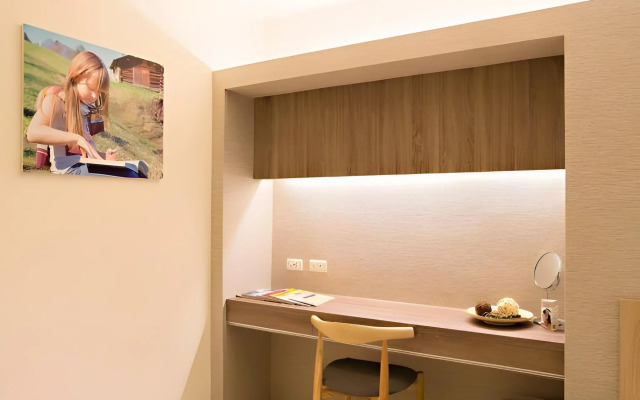 Traveller-Inn Zhongzheng Library