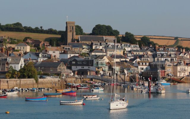28 the Salcombe