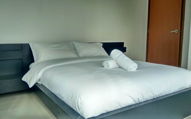 Royal Regent Condominium by iHost