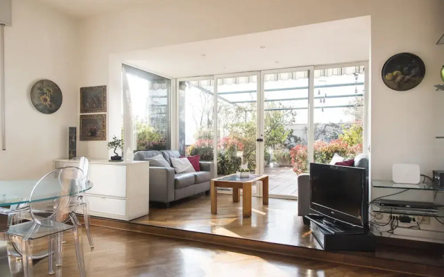 The Traveller's Terrace