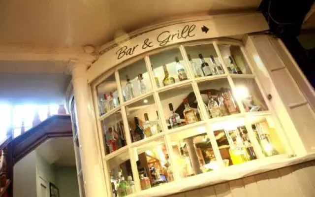 Crown Hotel