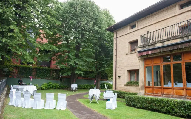 Hotel Artaza
