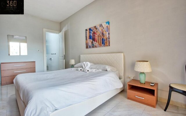 Sliema Seafront 3BR - opposite Beach - AC & Wifi by 360 Estates