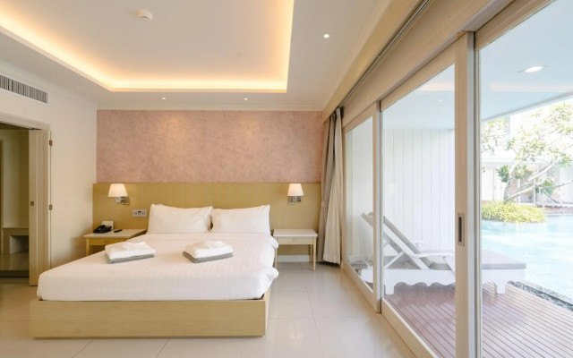 The Sea - Cret Hua Hin