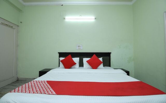 Oyo 41059 Hotel Satkar