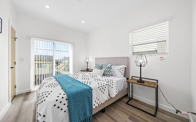 Downtown LA Stylish Bedrooms