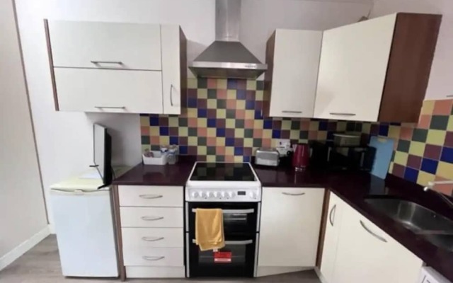 Inviting 1-bed Apartment in Ilford