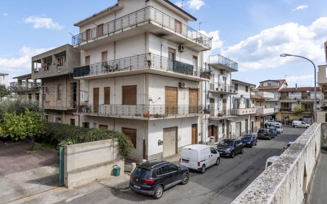 Simplistic Apartment in Siderno near Seabeach