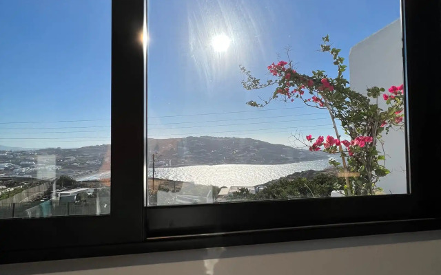 Yalos Mykonos 4 Bedroom Luxury Home Ornos