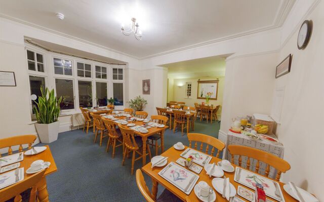 Gatwick Turret Guest House