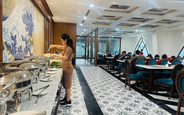 Legend Hotel