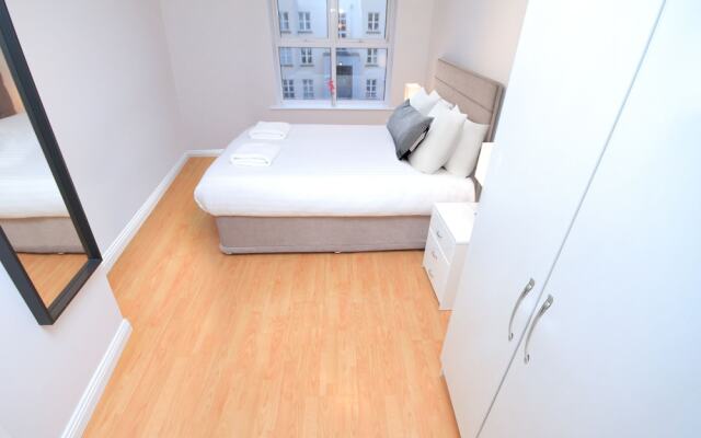 Sir John Rogersons Quay Apartment
