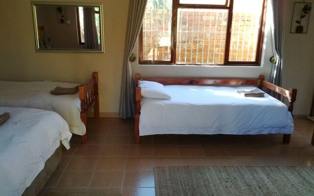 Flintstones Guest House Cape Town