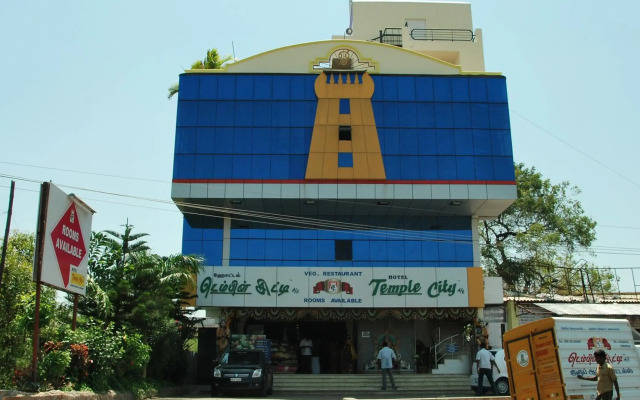 Hotel Temple City
