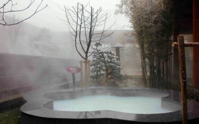 Suzhou Yishe Hotspring Hotel