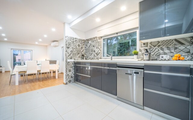 Villa Veneza by Hellovacations