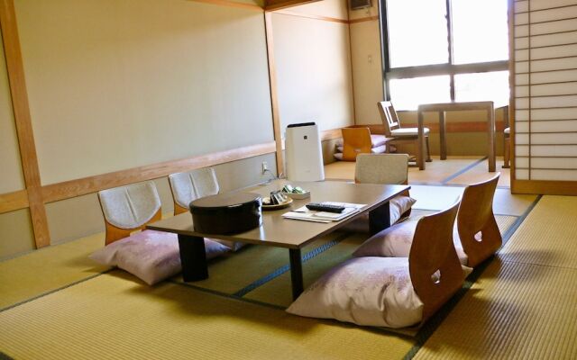 Yuttarino-Sato Inaka