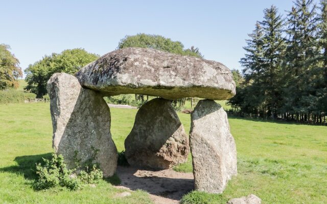 Spinsters Rock Cottage