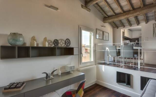 Beautiful Terrace Serragli