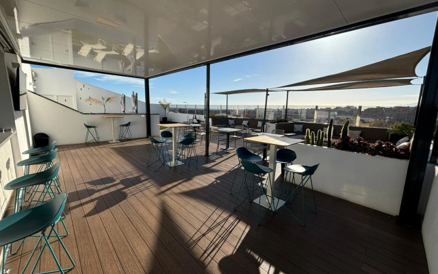 DAOS Suites Terrace Marbella