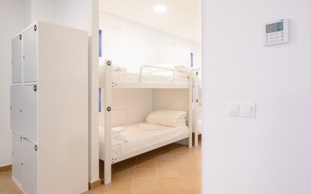 Benarrabá Hostel
