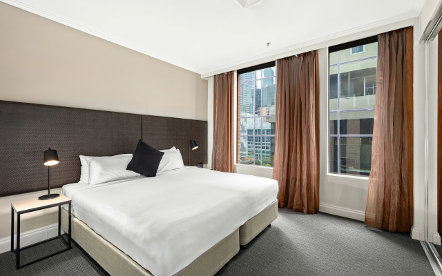Melbourne City Suites – Guest Rooms – Melbourne