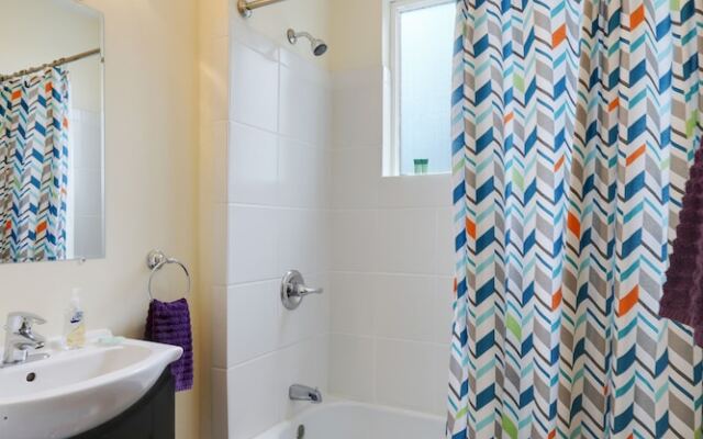 Montgomery Apartments on Magazine Street