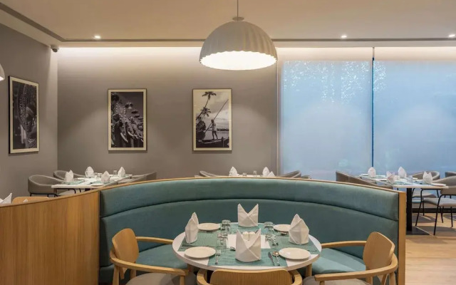 Park Inn & Suites By Radisson Thrissur East Fort